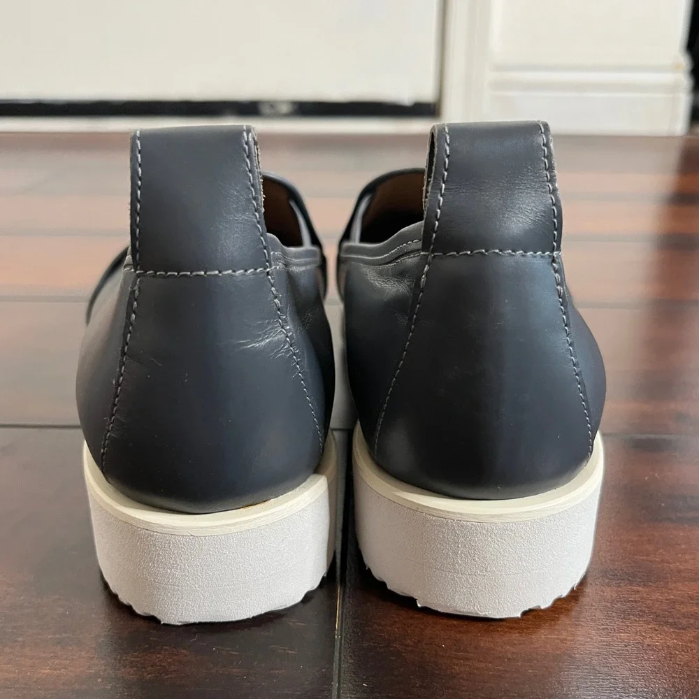 Everlane Women's‎ The Leather Street Shoe Pointed Toe loafers Slate Grey size 8